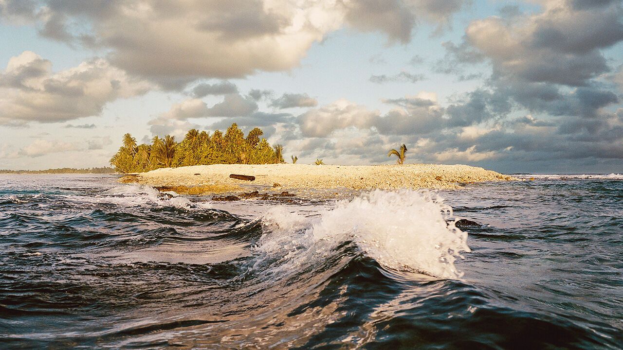 Waves sweep past the Funafuti Atoll, Tuvalu