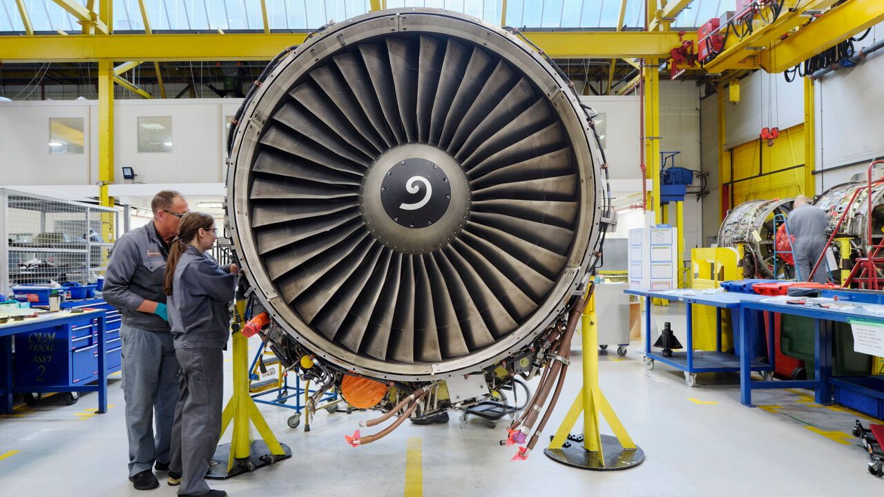 Aviation engine repair