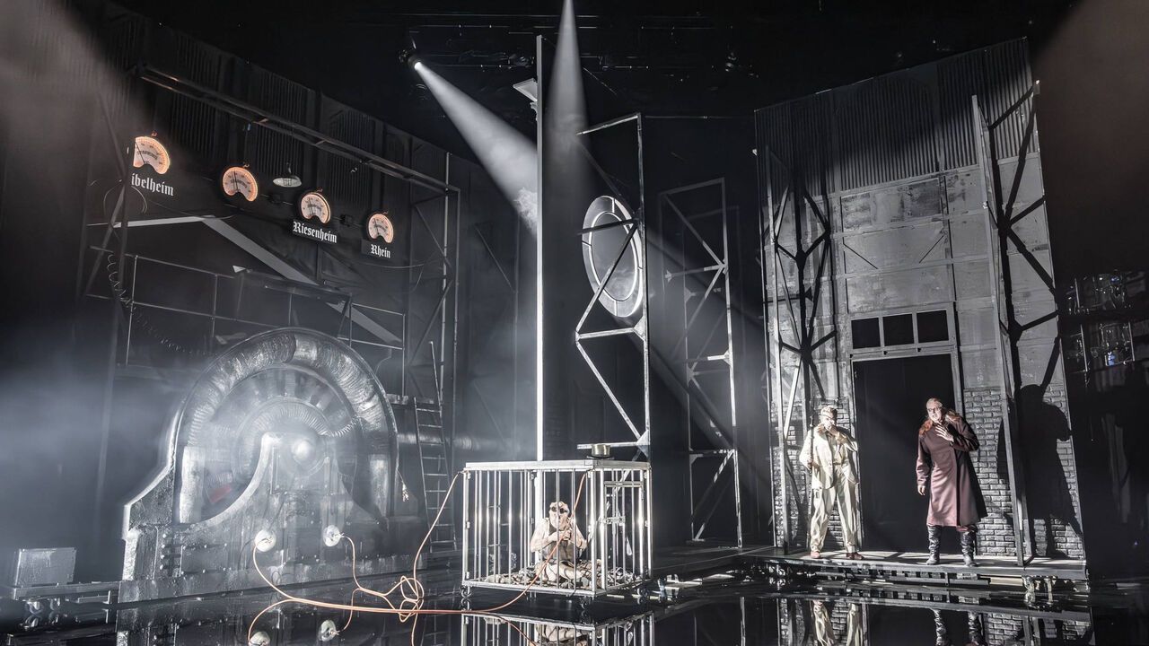 Wotan (James Rutherford), Loge (Mark Le Brocq) Das Rheingold, Grange Park Opera, Surrey 2026