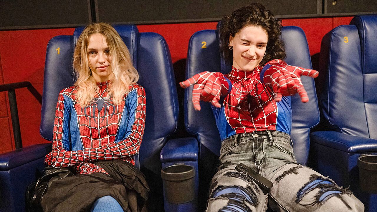 Fans of the Spider-Man film series gathered at the Kinograd cinema for a fan meeting and a screening of Spider-Man: No Way Home.