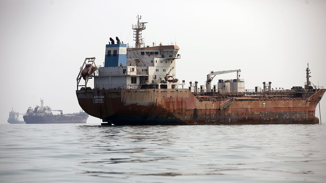 Oil tankers off Bandar Abbas in Strait of Hormuz